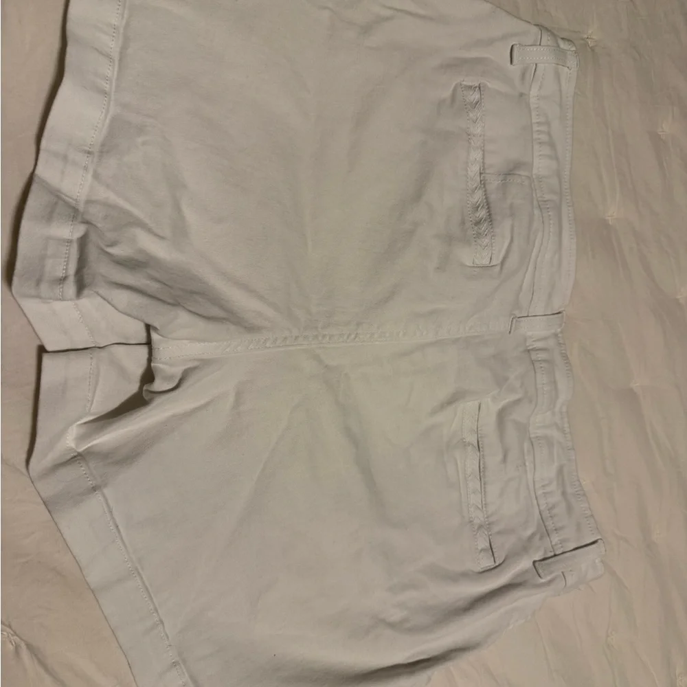 Market & Spruce Men's White Flat-Front Cotton Shorts